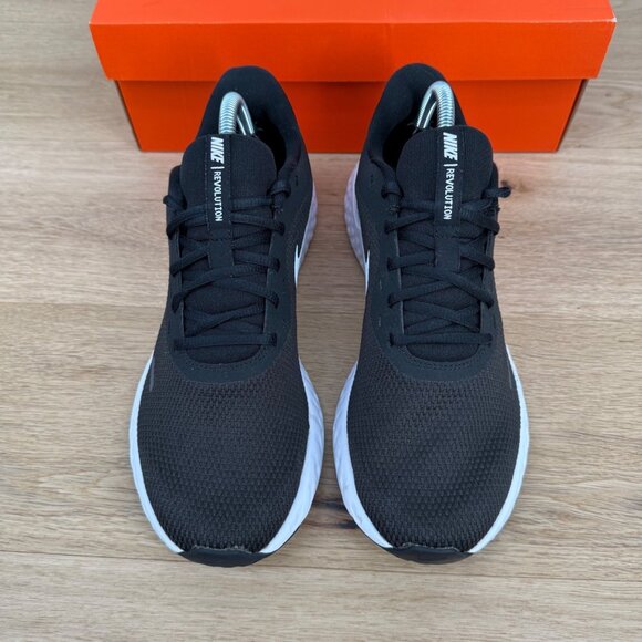Nike Womens Revolution 5 Running Shoes Size 11 Black White Active Athletic - Picture 2 of 14